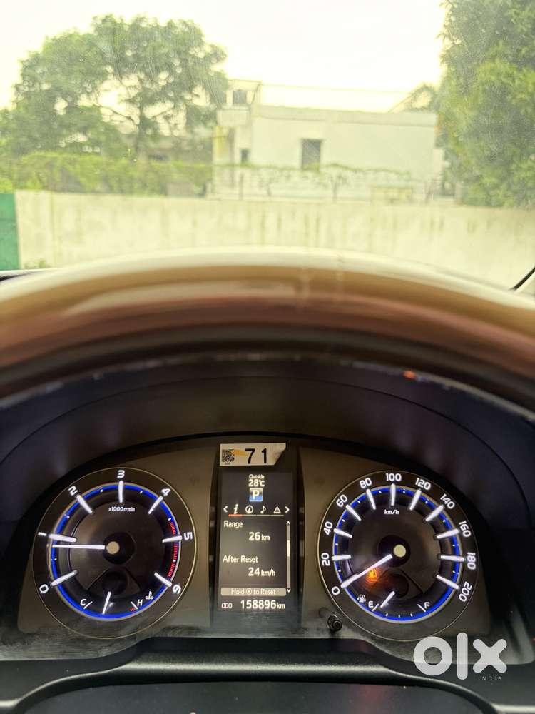 Toyota Innova Crysta 2.8 Zx At, 2017, Diesel