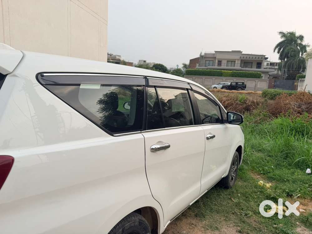 Toyota Innova Crysta 2021