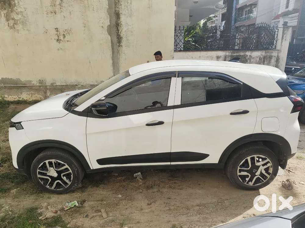 2023 Tata Nexon (facelift) Smart Plus 5 Mt