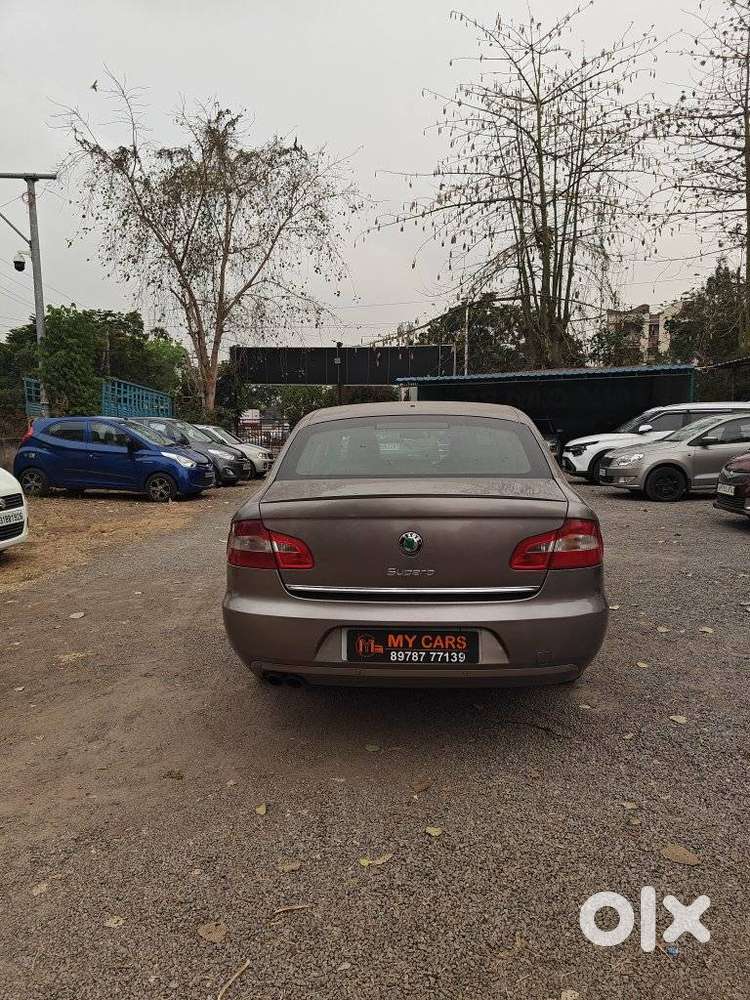 Skoda Superb Sportline 2.0 Tdi At, 2012, Diesel