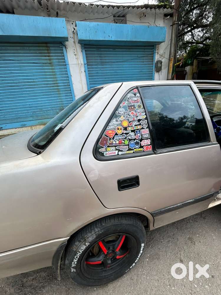 Maruti Suzuki Esteem 2002