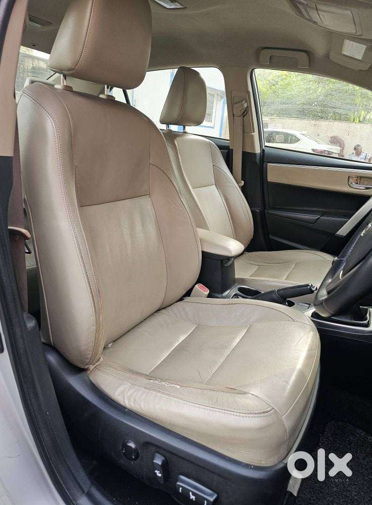 Toyota Corolla Altis Gl, 2014, Petrol