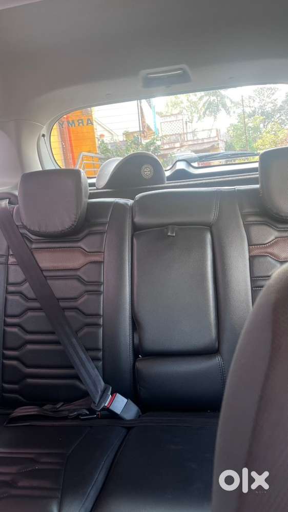 Maruti Suzuki Brezza 2024 Petrol Good Condition,low Range Running