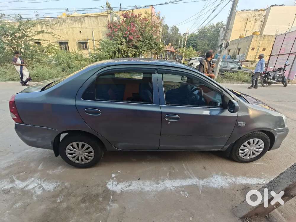 Well-maintained 2015 Toyota Etios Diesel - Manual