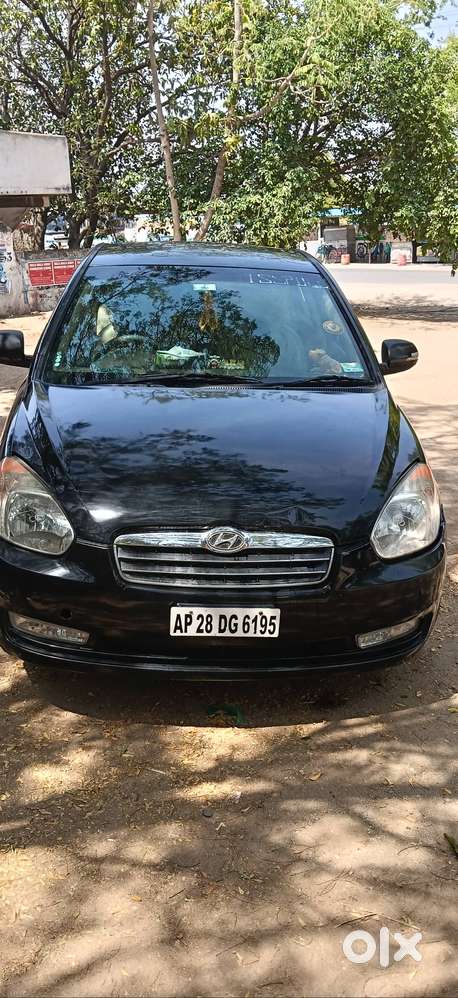 Verna. Hyundai