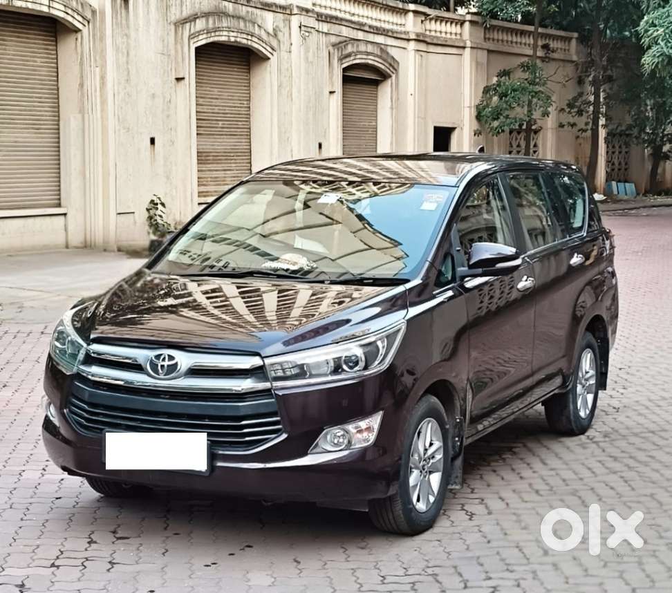Toyota Innova Crysta 2.4 V 8 Str, 2016, Diesel