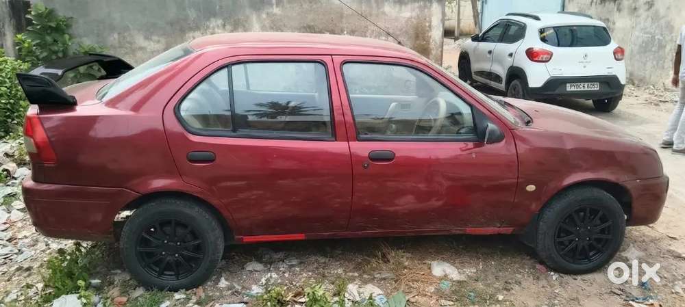 Ford Ikon 1.4 Zxi 2009 Manual Diesel