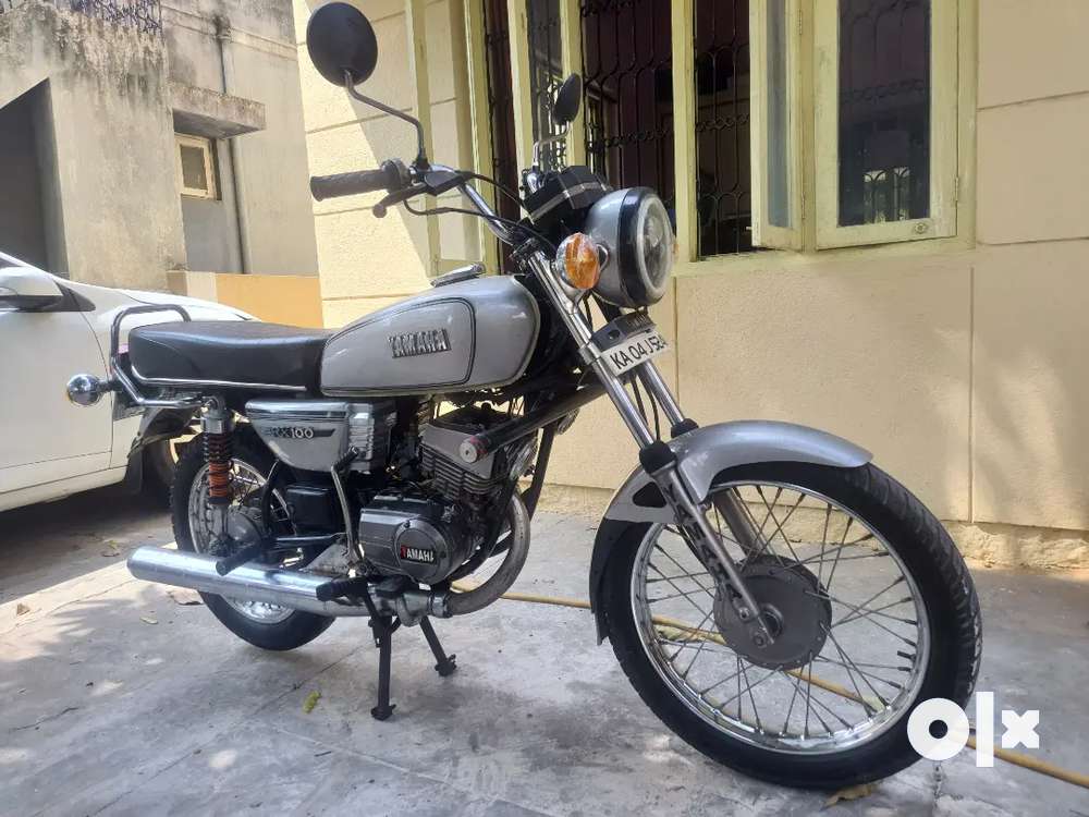 Rx 100 deals bike price olx