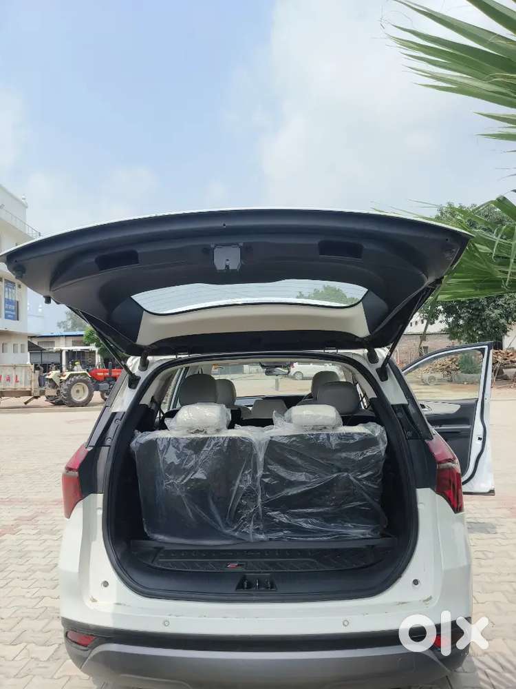 Mahindra Xuv700 2025 Diesel 16000 Km Driven