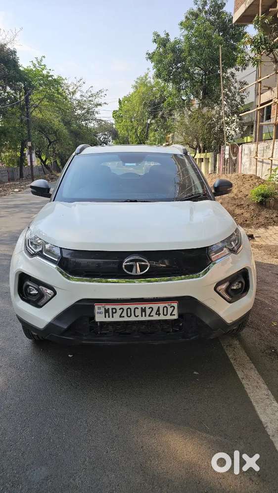 Tata Nexon 2022 Sunroof Manual Diesel Well Maintained