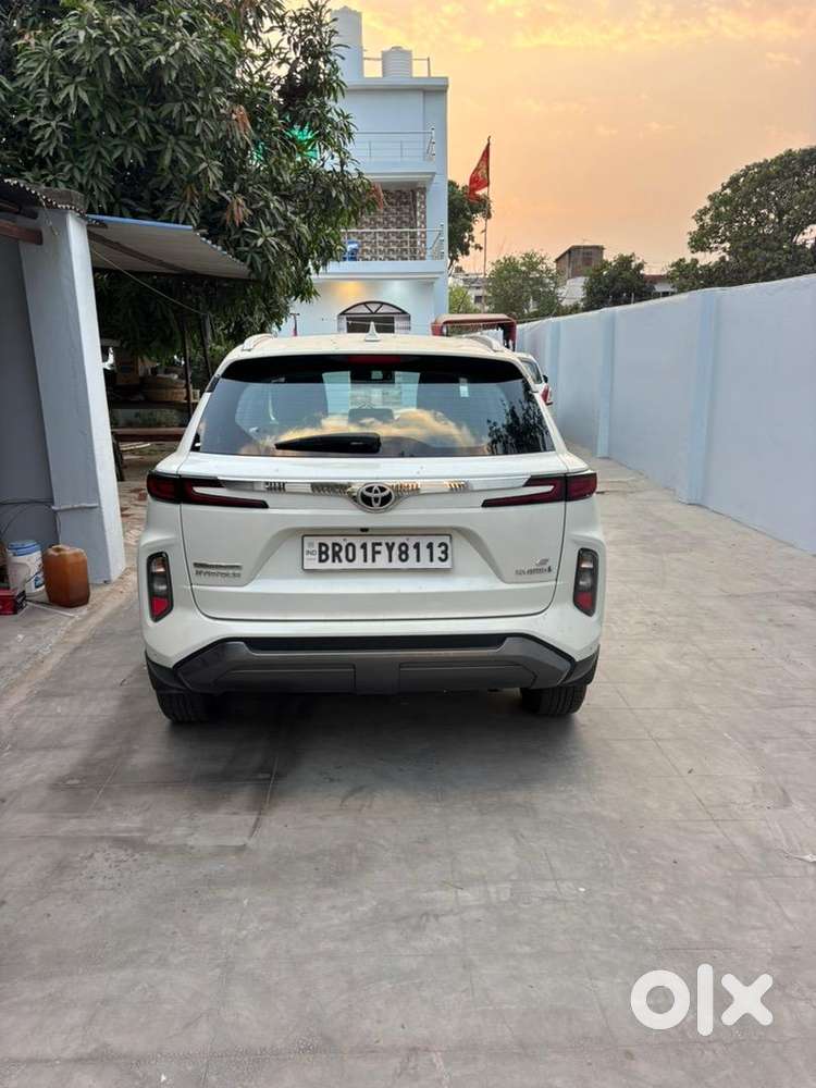 Toyota Urban Cruiser Hyryder 2022  Hybrids Well Maintained