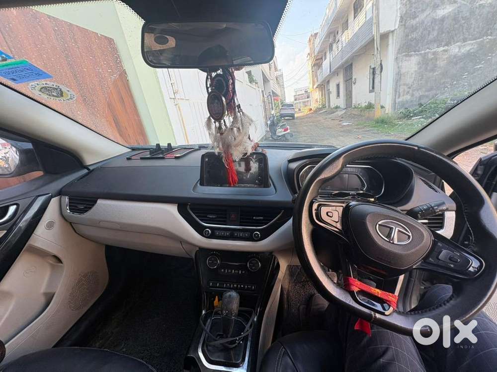 Tata Nexon Xza + (o) Petrol 2020