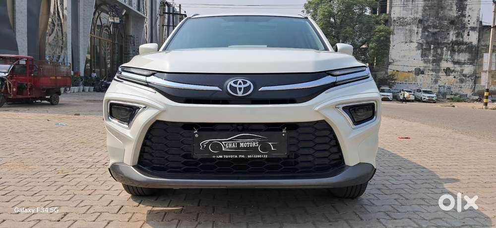 Toyota Urban Cruiser Hyryder 1.5 V Hybrid, 2024, Petrol