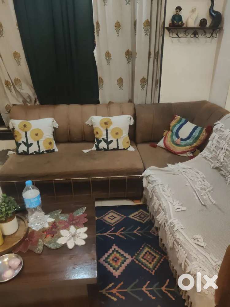 5seeter sofa