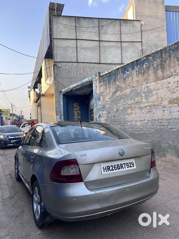 Skoda Rapid 1.5 Tdi Cr Elegance Plus, 2012, Diesel