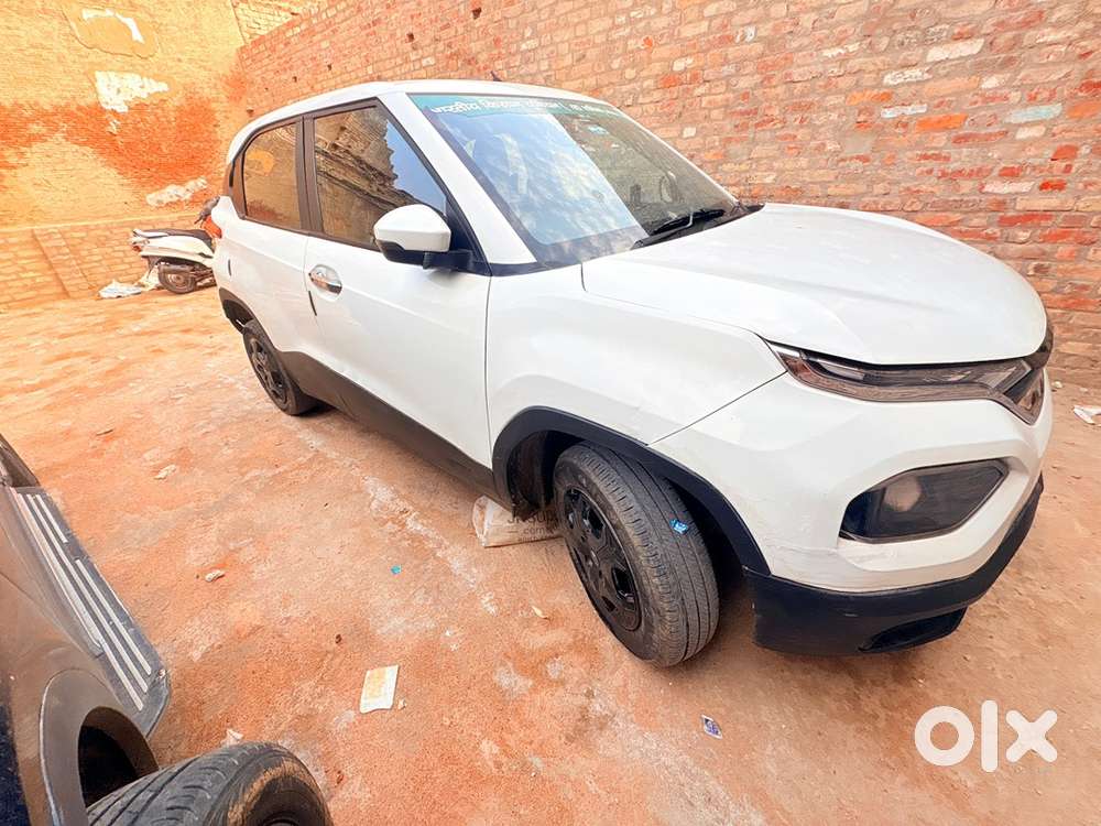 Tata Punch Petrol 2023