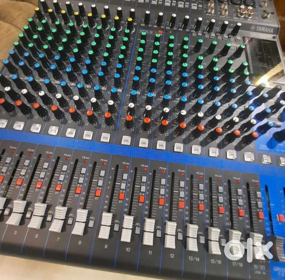 Yamaha MG20XU Professional Audio Mixer - Brand New