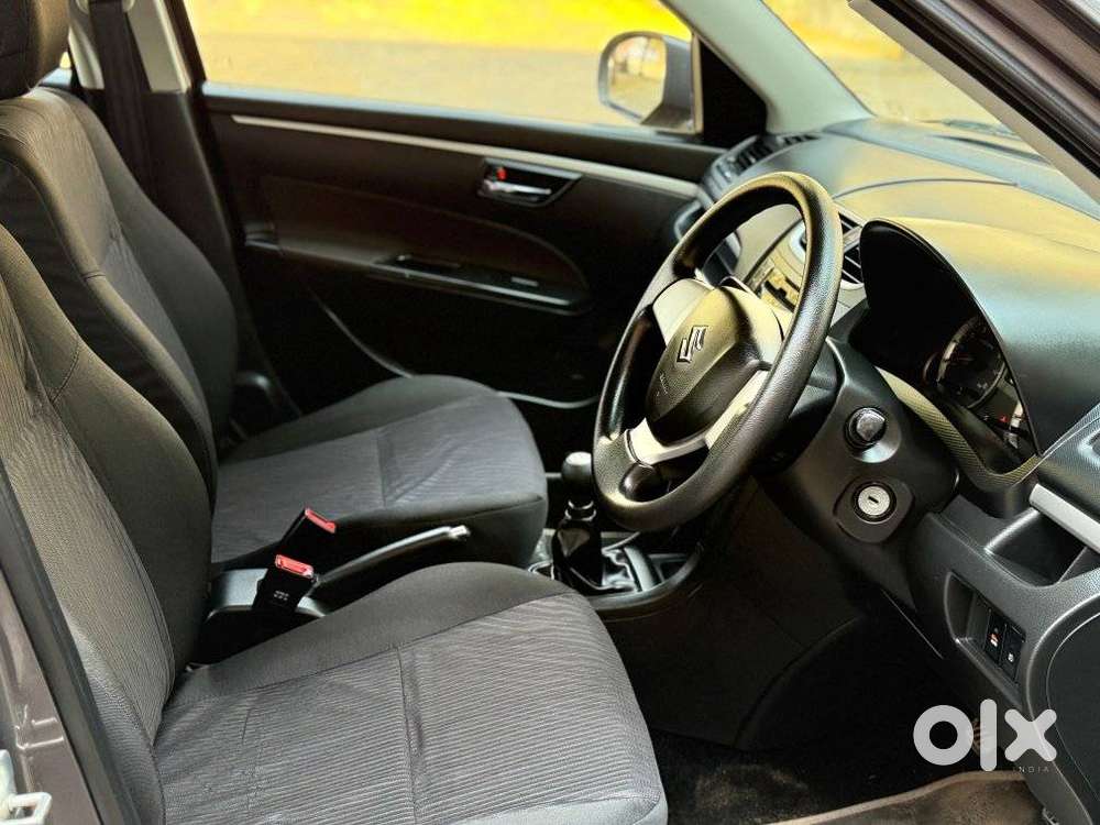 Maruti Suzuki Swift Vxi Optional, 2016, Petrol
