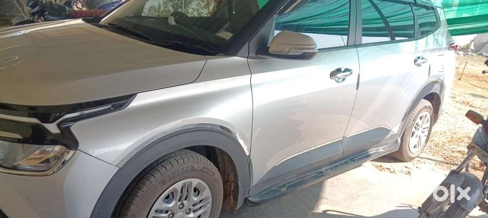 Kia Carens Petrol 2023