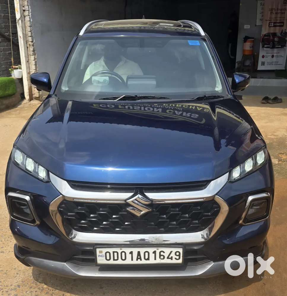 2023maruti Suzuki Grand Vitara Strong Hybrid Batter+petrol 35kmpl