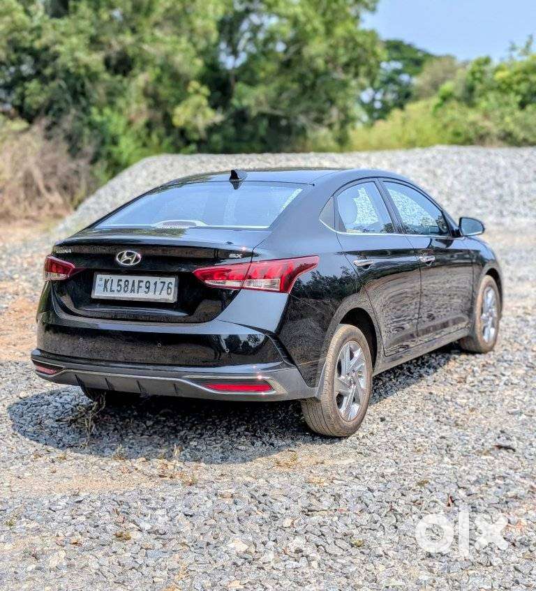 Hyundai Verna 1.5 Mpi Mt Sx (o), 2022, Petrol