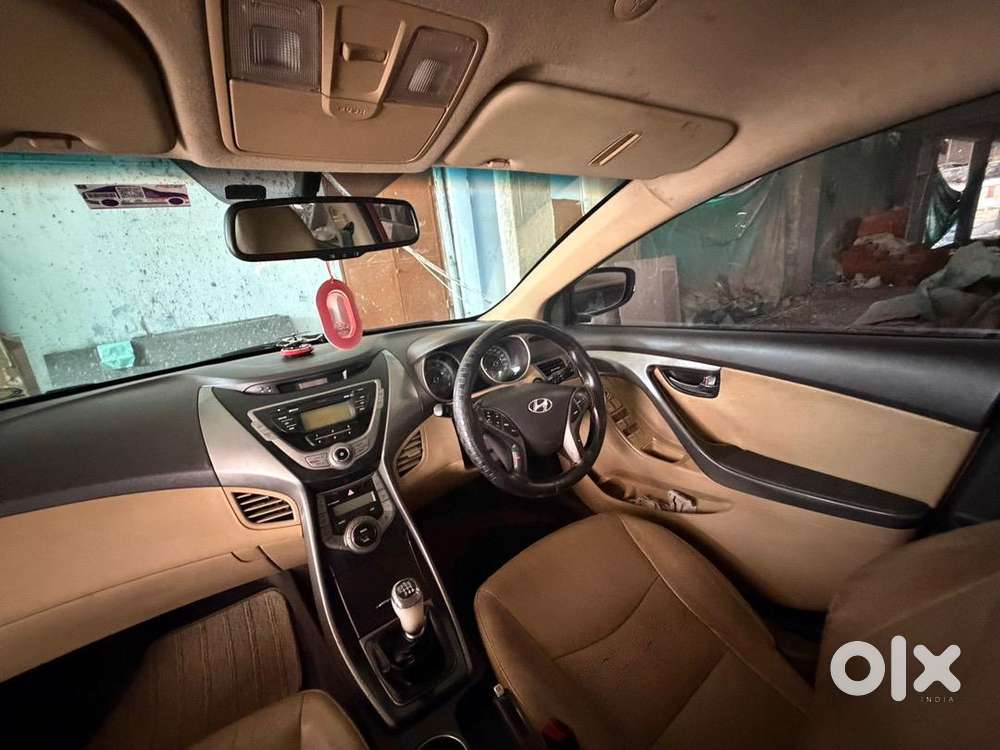 Hyundai Elantra 2012 Petrol Well Maintained