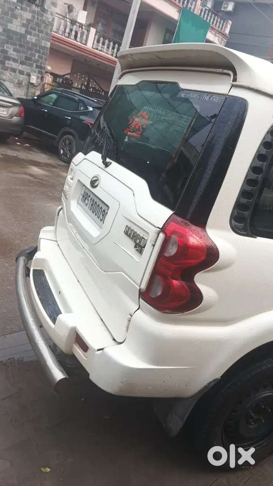 Mahindra Scorpio 2015 Diesel 76134 Km Driven