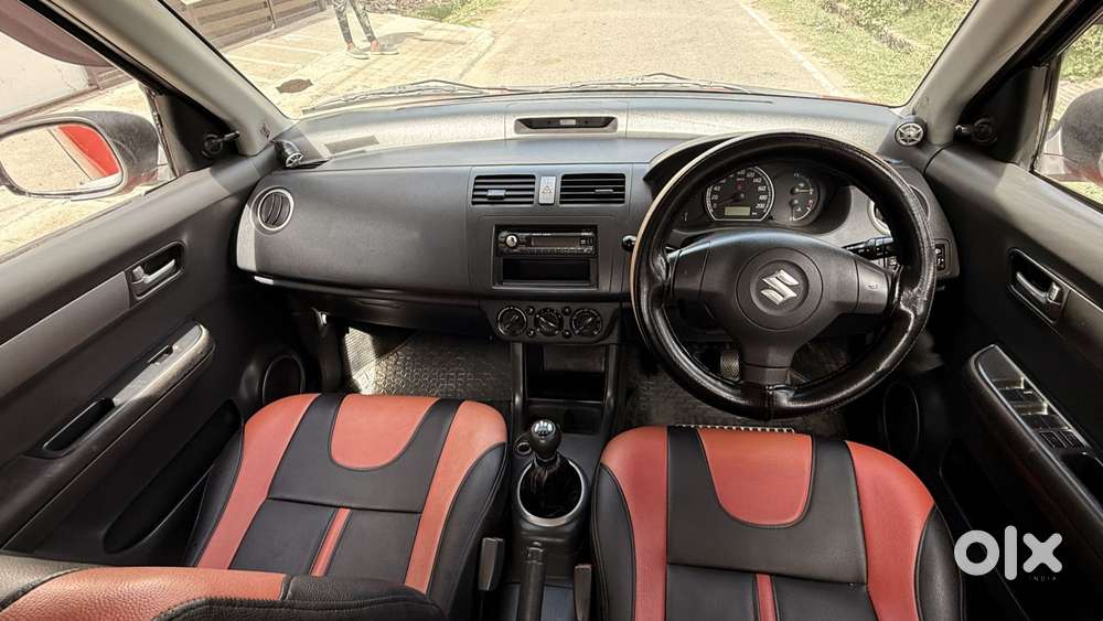 Maruti Suzuki Swift Vxi + Manual, 2006, Petrol