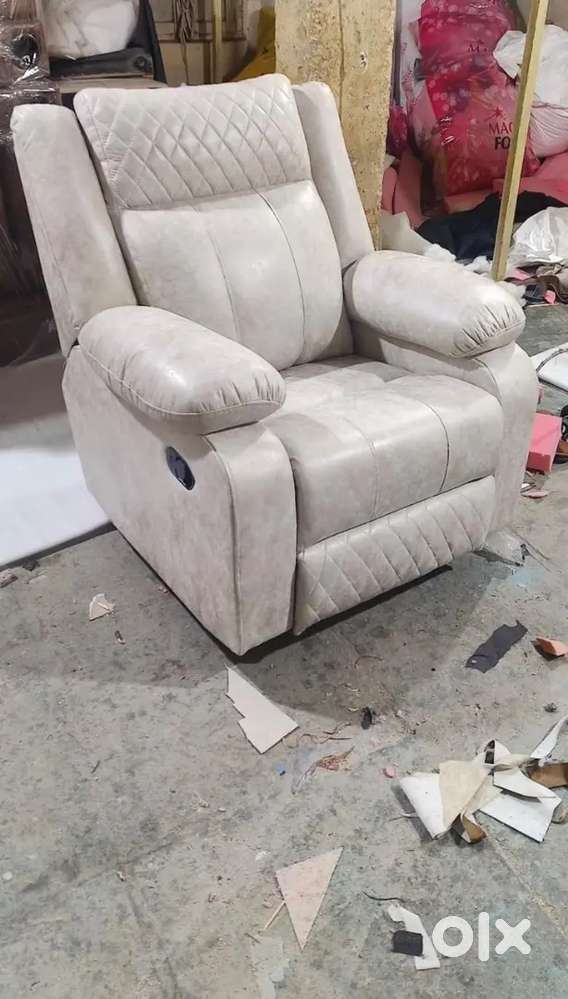 Manual recliner chair affordable price in Starf Furniture Sofa