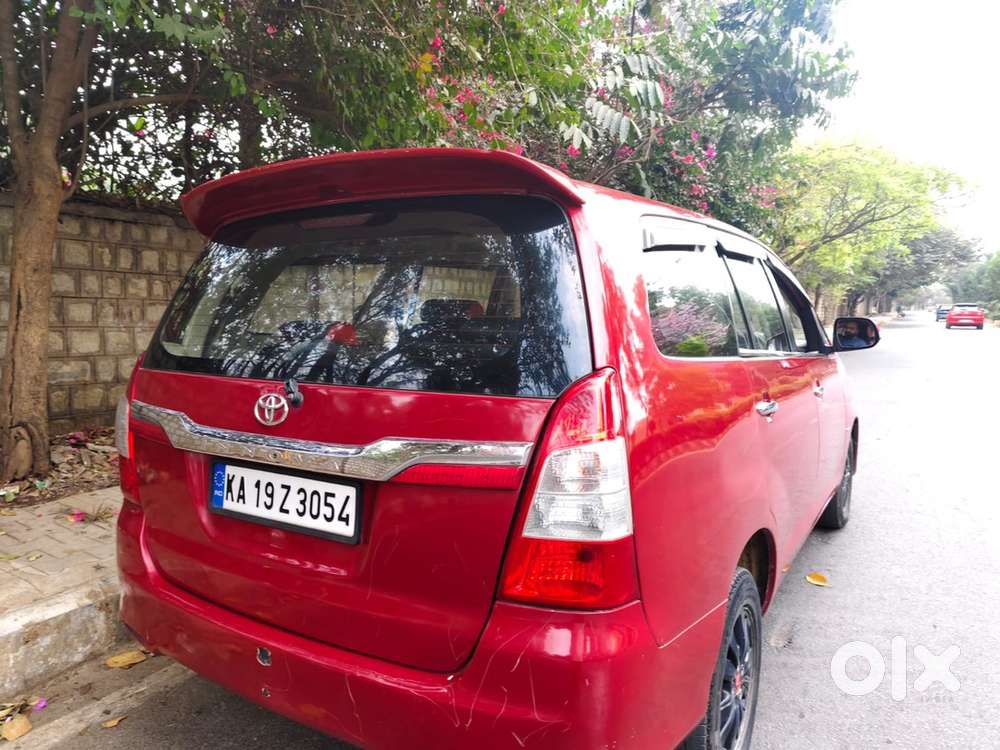 Toyota Innova V Top End Model Well Maintained