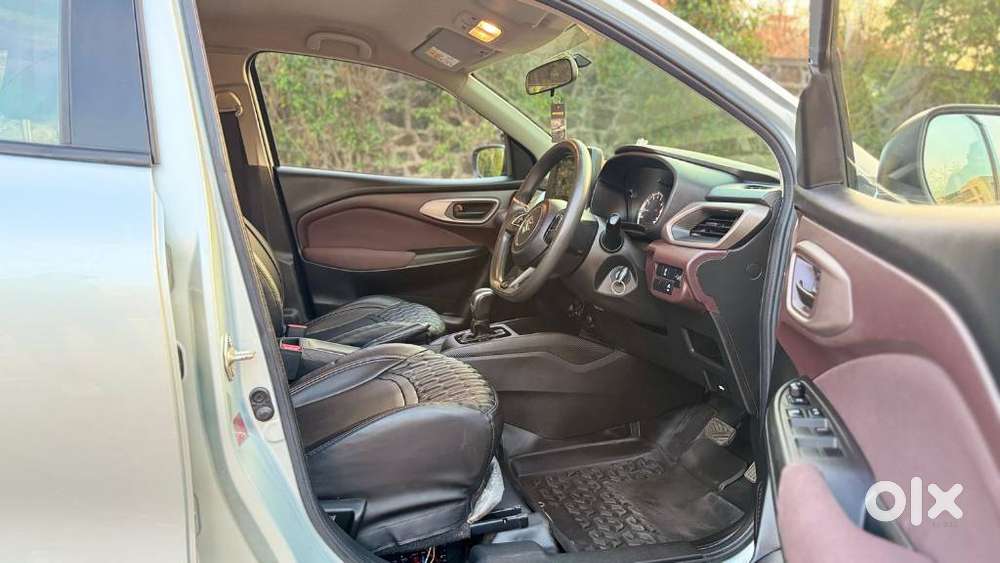 Maruti Suzuki Fronx Delta Plus 1.2l Ags, 2023, Petrol