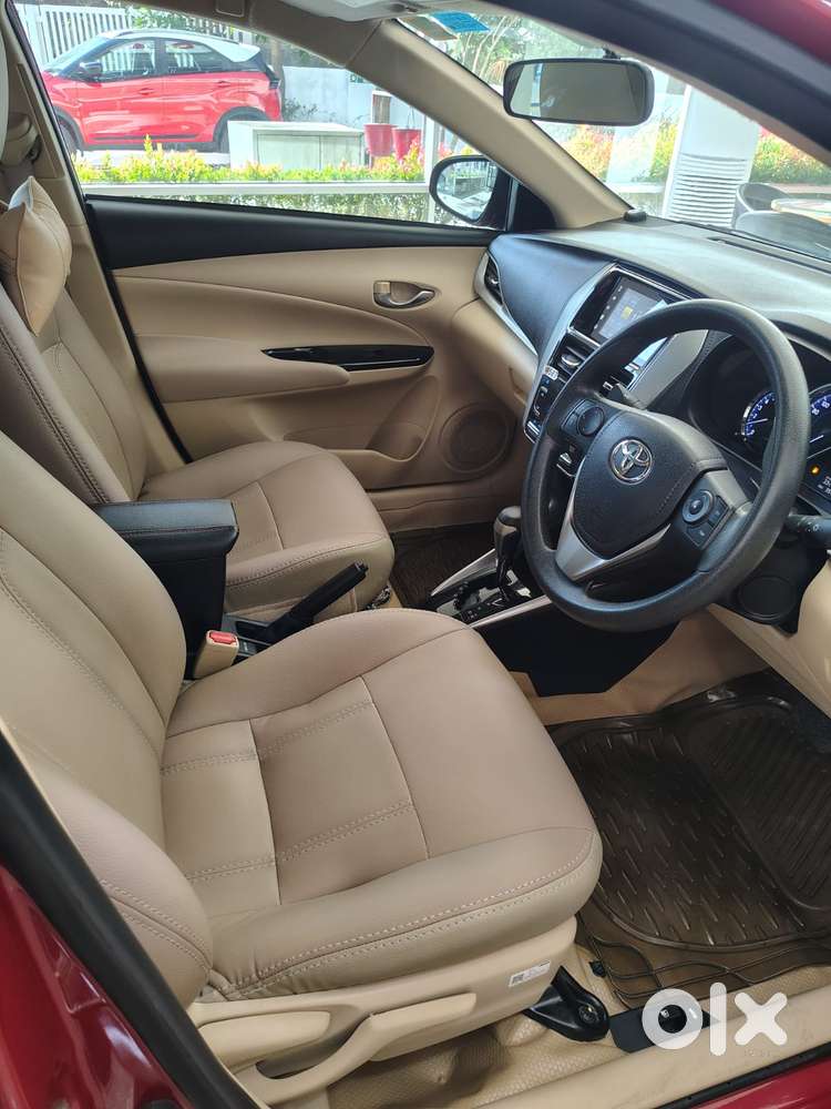 Toyota Yaris G Cvt, 2020, Petrol