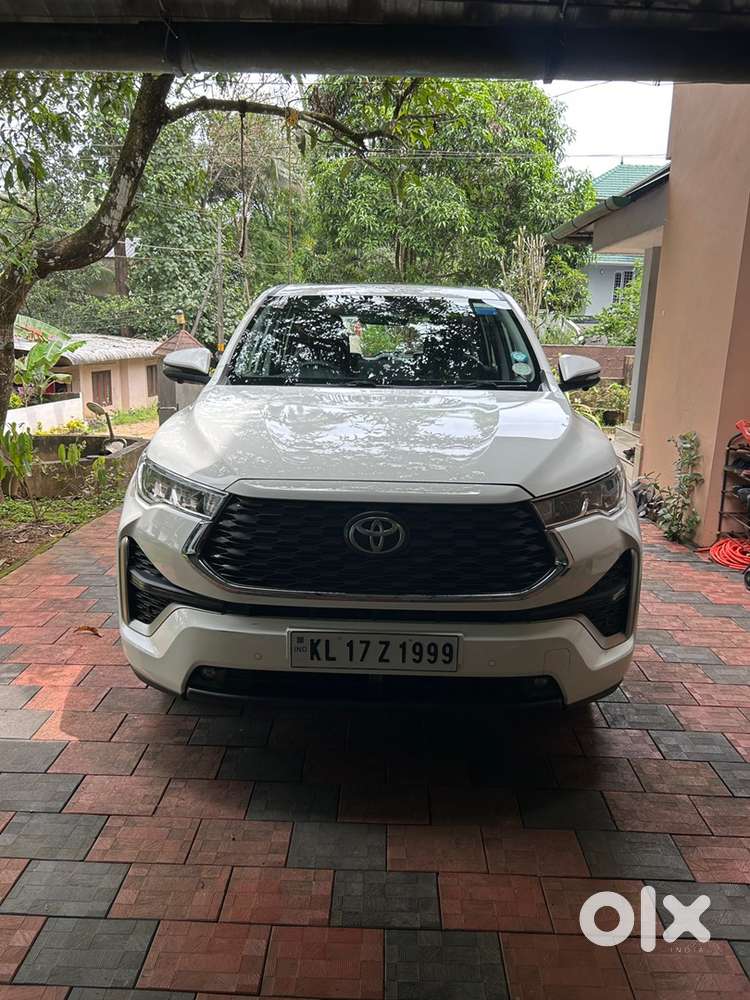 Toyota Innova Hycross 2024 Well Maintained