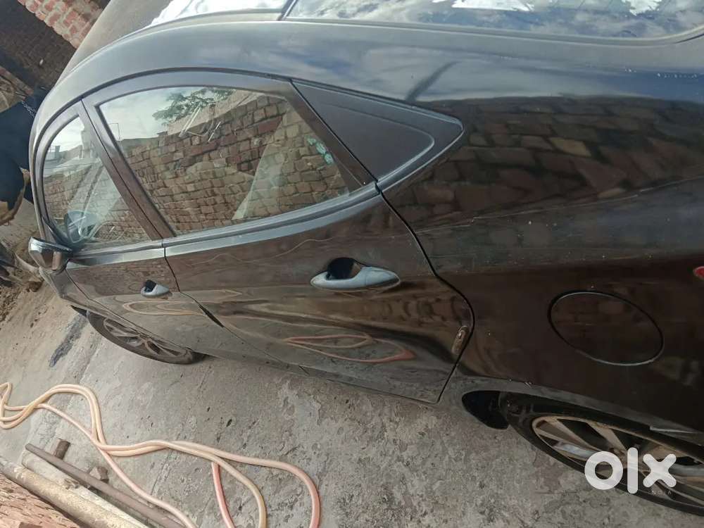Hyundai Verna Crdi Sx 2013