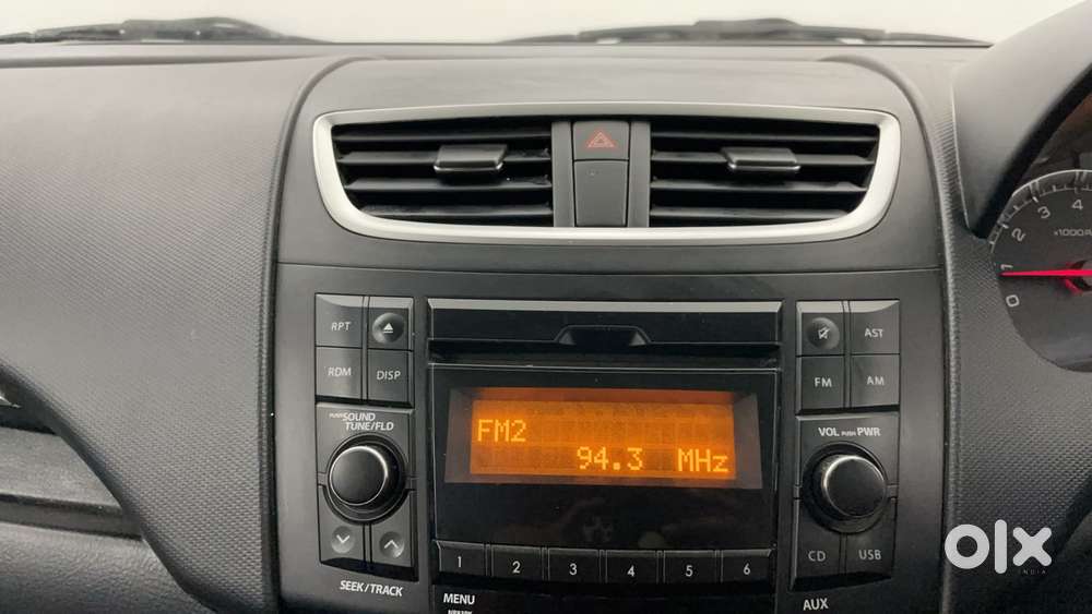 Maruti Suzuki Swift Vvt Vxi, 2016, Petrol