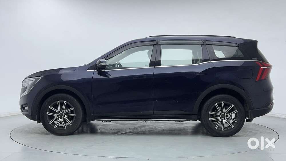 Mahindra Xuv700 2.0 Ax 7 Petrol At Str, 2022, Petrol