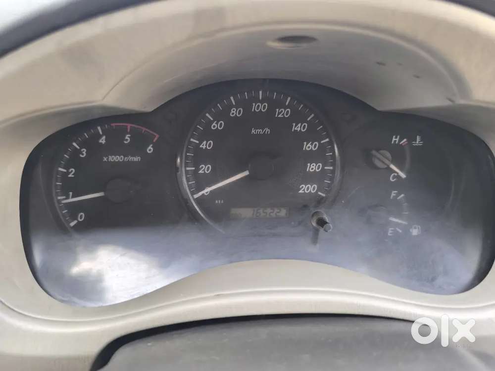 Toyota Innova 2012 Diesel Well Maintained