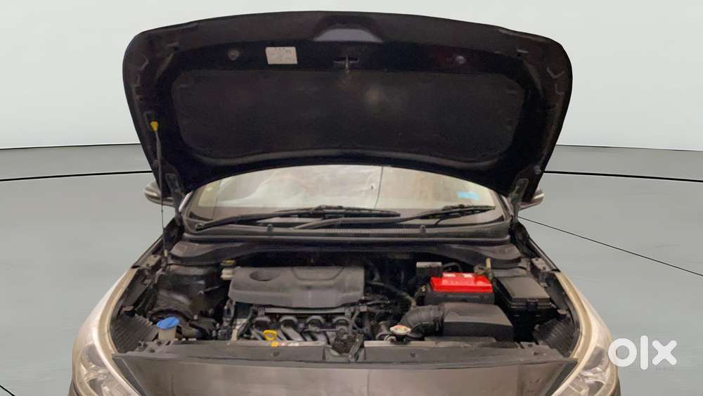 Hyundai Verna 1.6 Vtvt Sx, 2017, Petrol