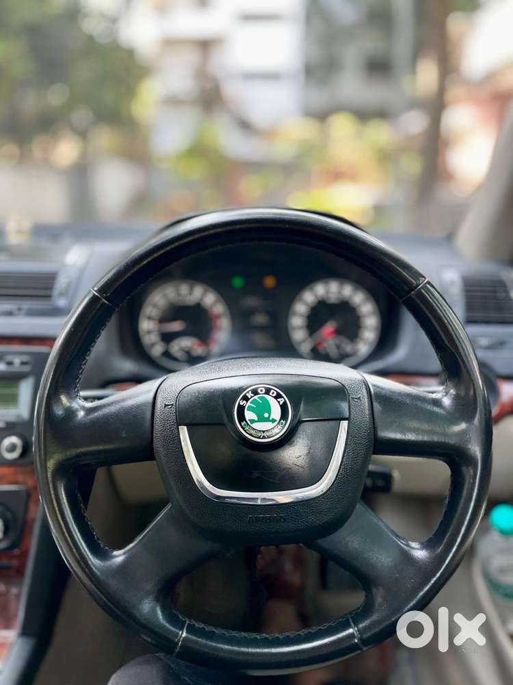 Skoda Laura Elegance 2.0 Tdi Cr Mt, 2010, Diesel