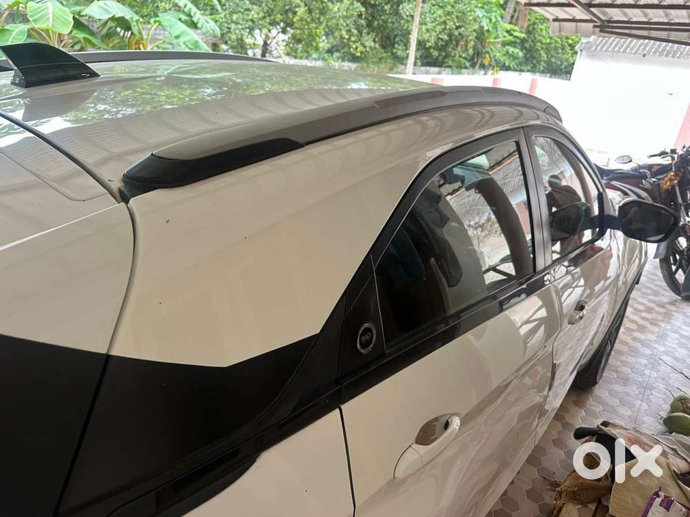 Tata Nexon Creative(+)diesel(amt) 2024 Model
