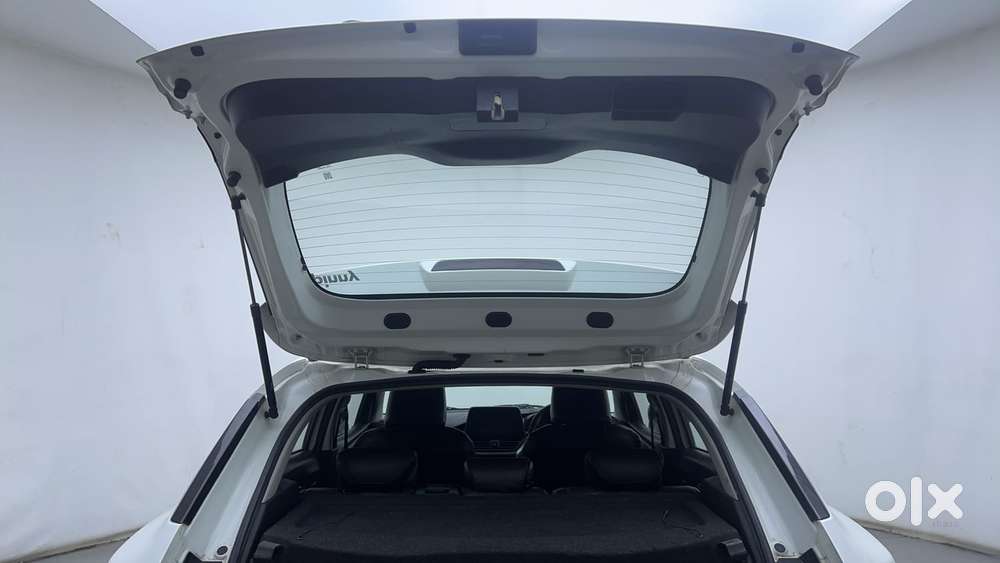 Maruti Suzuki Fronx Delta Plus 1.2l Ags, 2023, Petrol