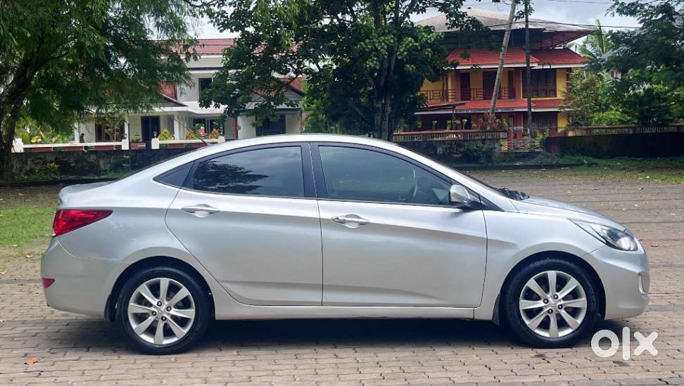 Hyundai Fluidic Verna 1.6 Vtvt S (o) Automatic, 2011, Petrol