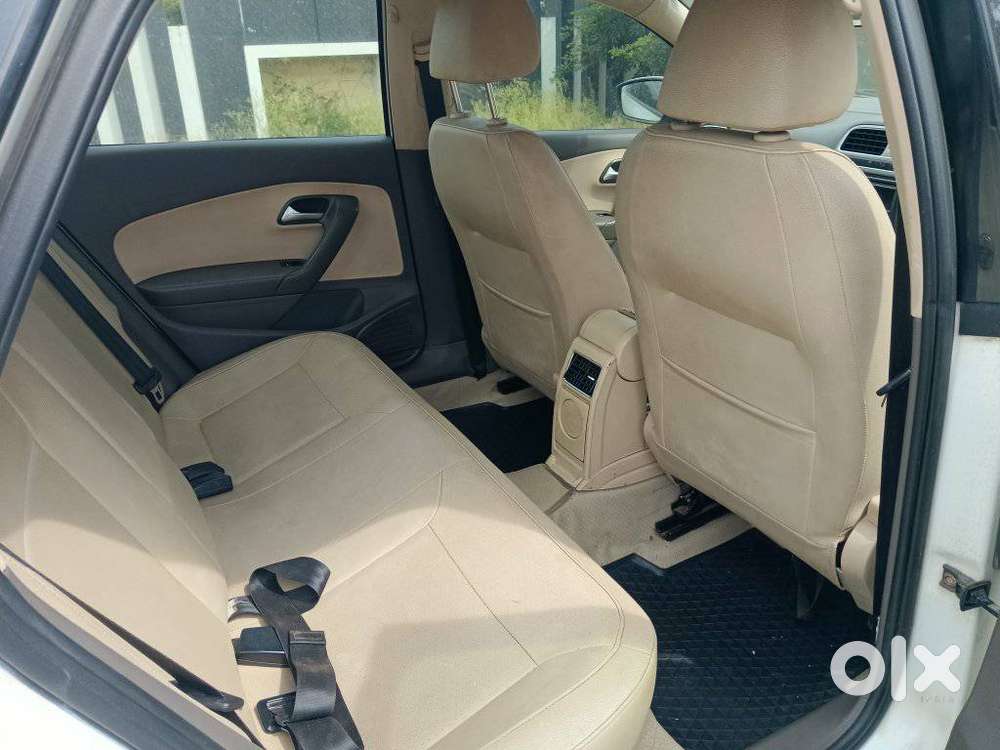 Volkswagen Vento Petrol Highline, 2015, Petrol
