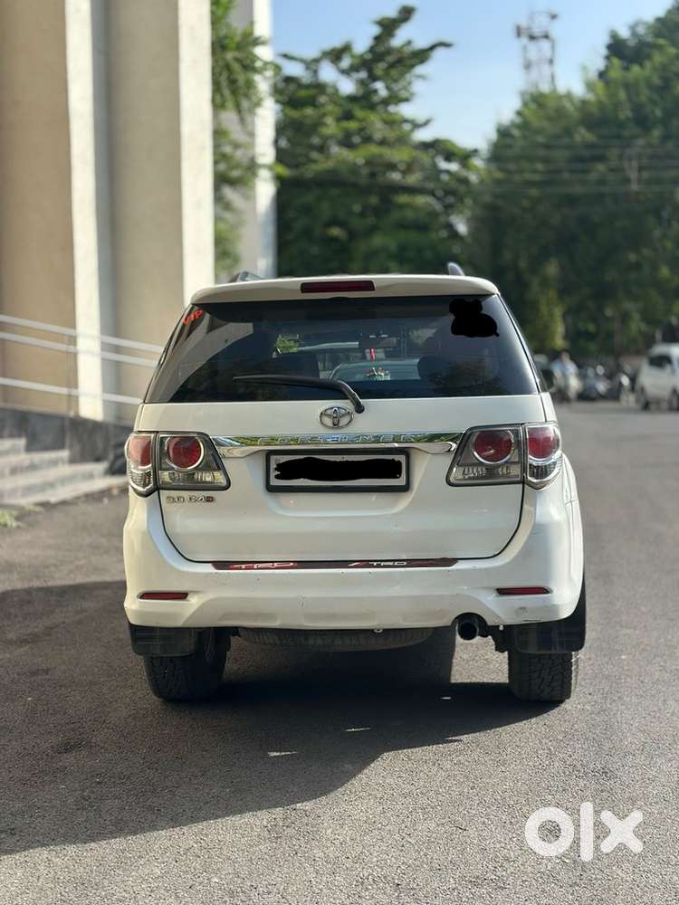 Toyota Fortuner Diesel 2012