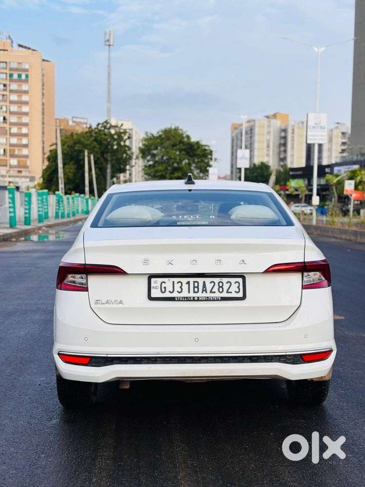 Skoda Slavia 1.0 Tsi Style At, 2024, Petrol