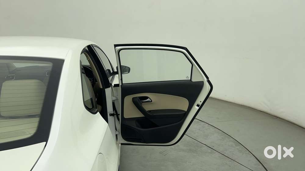 Skoda Rapid 1.6 Mpi At Style, 2017, Petrol