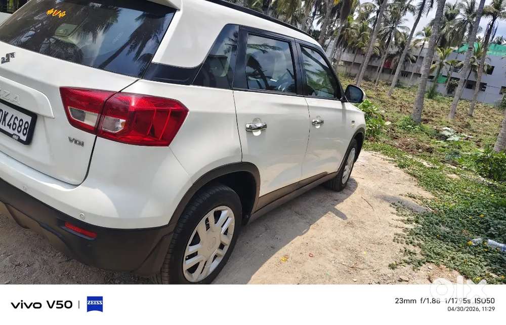 Maruti Suzuki Brezza 2017 Diesel 105000 Km Driven