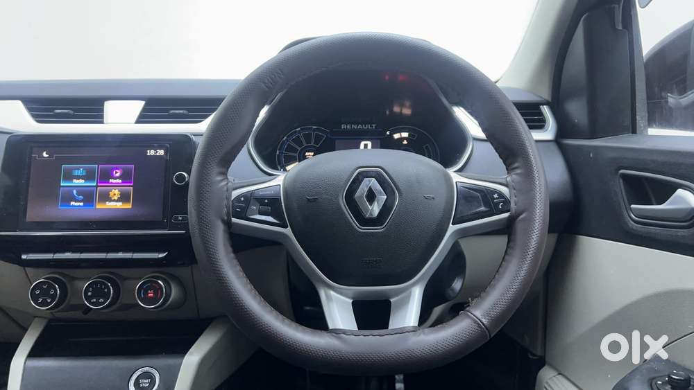 Renault Triber Rxz, 2022, Petrol