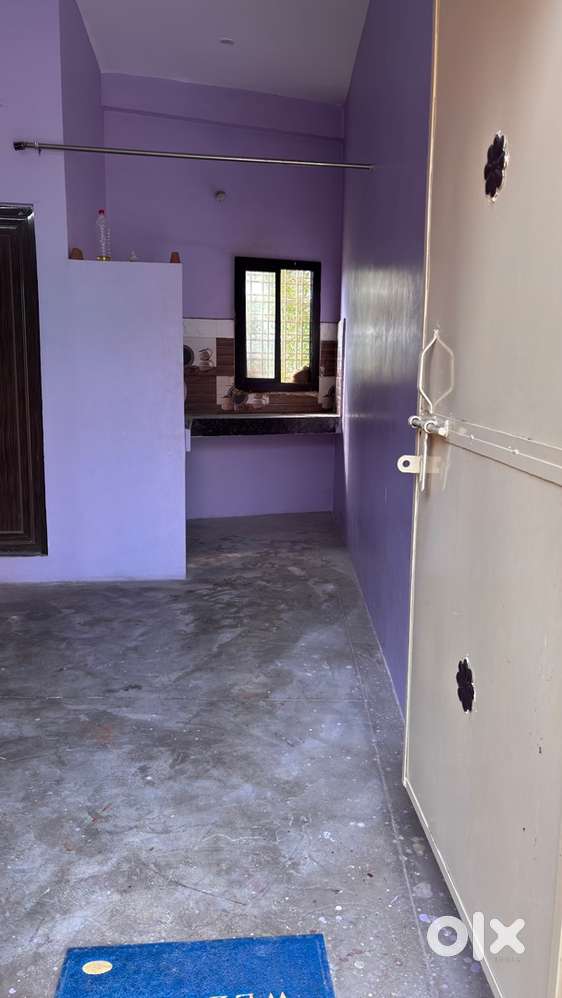 1 Room with Attached Bathroom & Kitchen for Rent