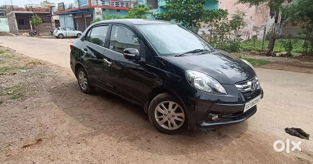 Amaze Diesel New Condition Child Ac New Tayer Insurance Velid 2key ..